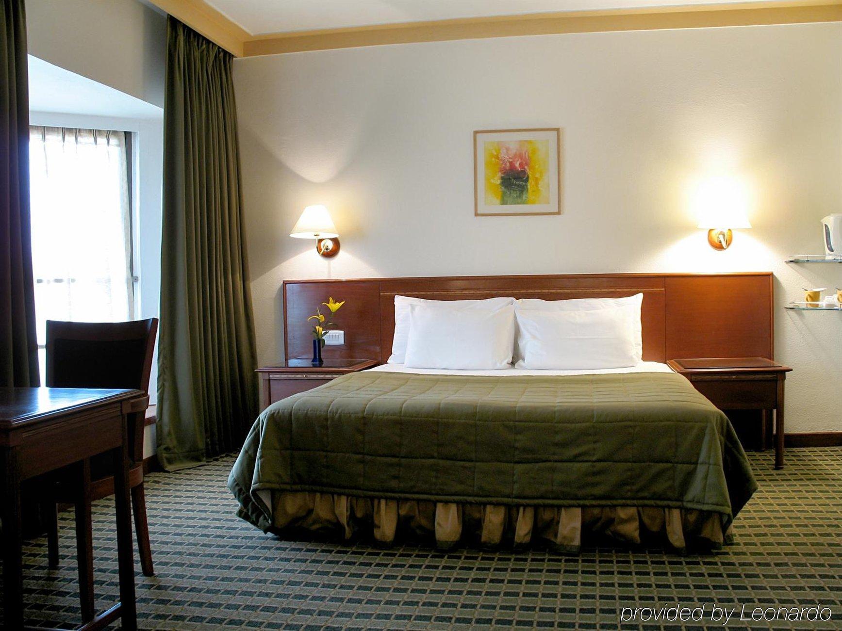 The Central Park Poona Kamer foto
