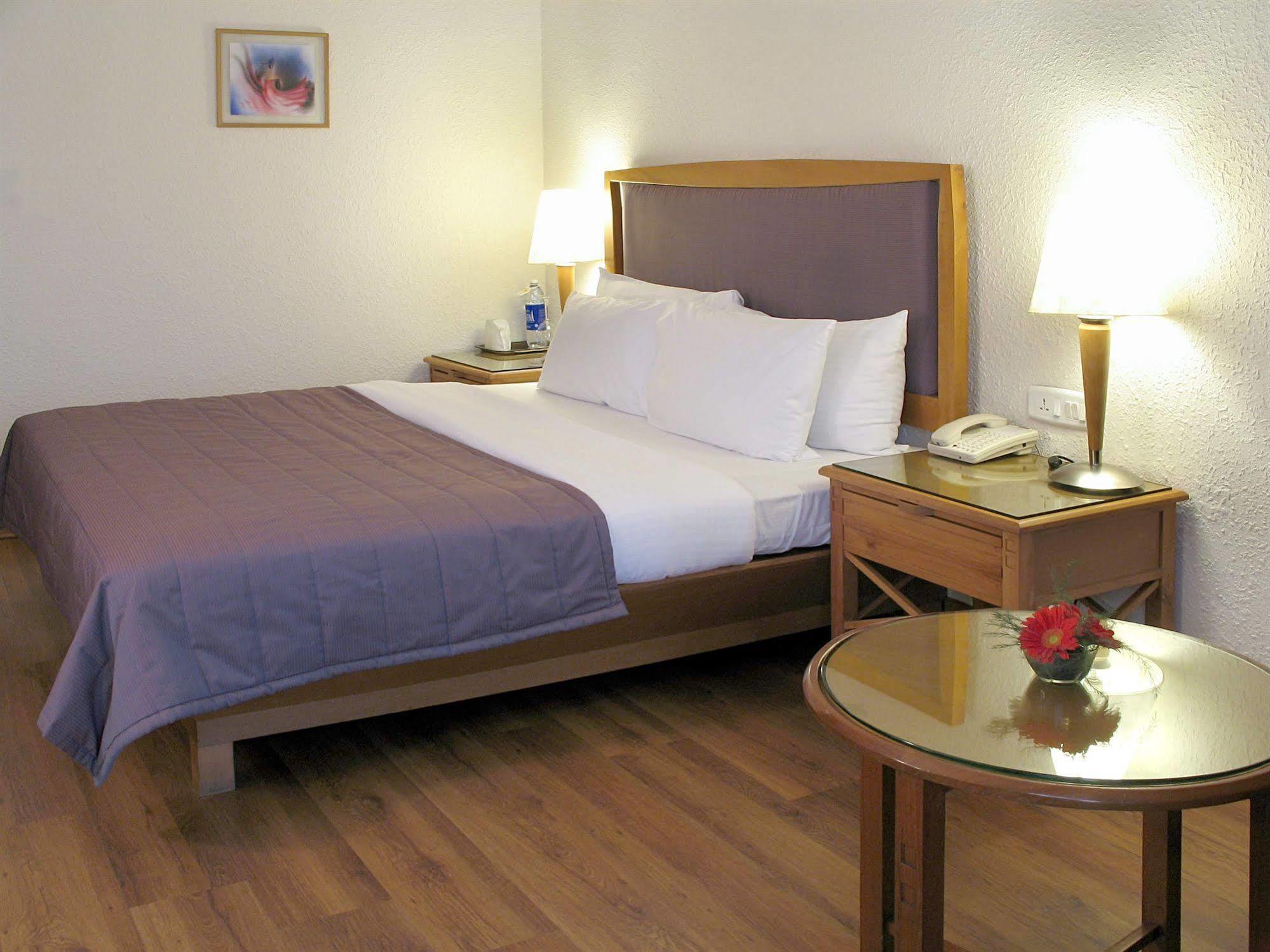 The Central Park Poona Kamer foto