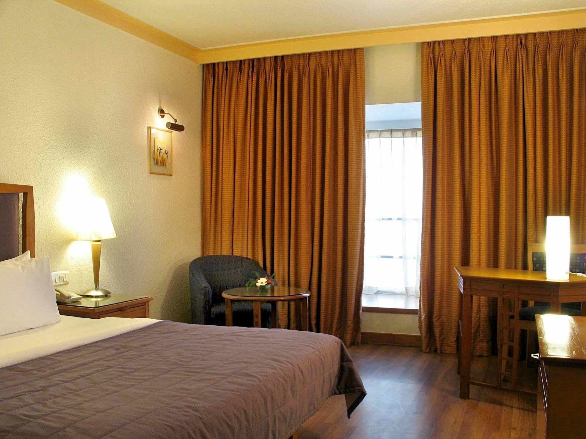 The Central Park Poona Kamer foto